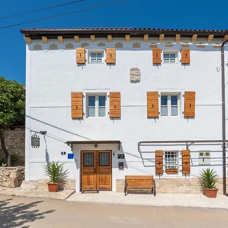 Prázdninový dům Lenoir *